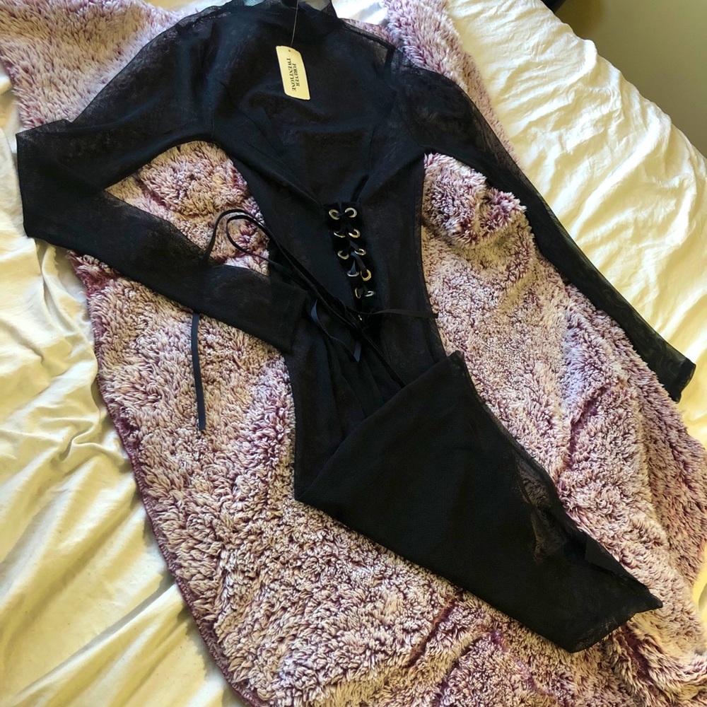 ❗️(SOLD off of Poshmark)❗️Mesh cover up!